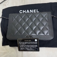 CHANEL BOY WOC 19