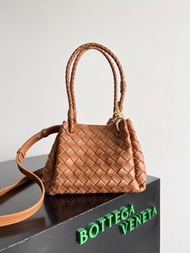 💕折扣💕 復古棕高級感手工編織小號降落傘托特包 | BOTTEGA VENETA Small Parachute Intreccio Tote Bag|