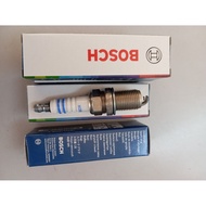 Plug Mercedes Bosch F8DC4 Spark plug F8DC4 - Mercedes W202 W210 W124 W140