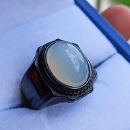 Cincin Batu Anggur Bulan