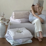 Minimalist style 100% Cotton filling thin Quilt Super soft comfortable Quilt Single/Queen/King quilt
