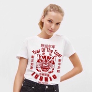NEW iCONiC RED Year Of The Tiger  Swarovski Crystals T-SHIRT #6203 เสื้อยืด พิมพ์ลาย เสือ สีแดง ปัก 