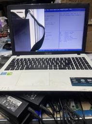 零件機ASUS華碩(NBF3勇)X550C 15.6吋i5筆記型電腦(白色).....螢幕破屏