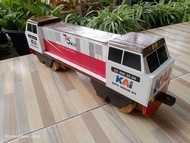 Kereta api Lokomotif cc206