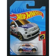 Hotwheels fiat 500..