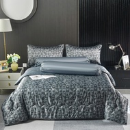 ZENTIA ชุดเครื่องนอนผ้าแพรพรีเมี่ยม พิมพ์ลาย ลื่น เย็นสบาย ทอหนา 700 เส้นด้าย กันไรฝุ่นขนสัตว์ [EE]