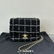 CHANEL 黑白毛呢金球方胖子肩背斜背包 17*13*7 98新配件塵袋