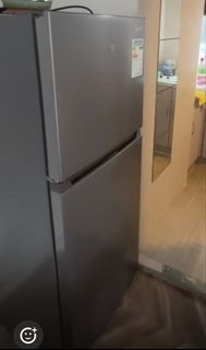 價錢可議 九成新 西營盤自取 WHIRLPOOL 惠而浦 WF2T204LPS  雙門雪櫃 上置式急凍室 / 205公升 / 左門鉸