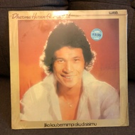 koleksi piring hitam / lagu lama / cd lama / dvd lama / majalah lama / anita sarawak /dharma harun /