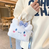 Sanrio กระเป๋าน่ารัก Kuromi Cinnamoroll การ์ตูนเมโลดี้ของฉันกระเป๋าถือกำมะหยี่ขนยาวกระเป๋าเก็บของเดินทาง tas kosmetik ผู้หญิงของขวัญเด็กผู้หญิง