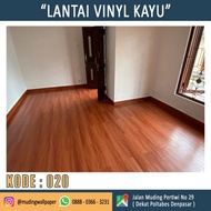 Vinyl Lantai Kayu 91 x 15 cm Sudah Ada Lem