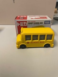 TOMICA車車 史努比校車 snoopy school bus