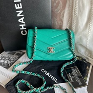 香奈兒包 翻蓋包 方胖子 V紋小方包 CF 魚子醬 連收據副本 皮革包 包包 皮革包 蒂芙尼 蒂芬妮 二手包 中古包 二手 chanel tiffany blue /green caviar  lea
