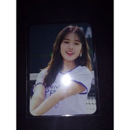 IZ*ONE – Dicon Official Photocard – Yujin Variant