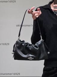 COACH 蔻馳新品Faye雲朵包