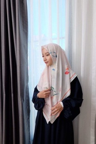 ผ้าคลุม “Feel The Breeze” New Collection คอลเลคชั่นนี้ได้รับแรงบรรดาลใจมาจากคำว่า “Breeze” ที่แปลว่า