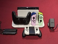 Nintendo Switch Oled 主機連配件
