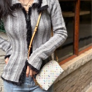 【95新 ✨ 全網最低價！】LV 白三彩 化妝包 可裝手機 仙女系LV小包