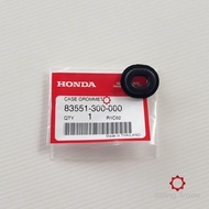 ยางรองแฟริ่ง (A194) HONDA:(83551-300-000) LS 125SONIC DASH NSR และรุ่นอื่นๆ [แท้ศูนย์] ....ยางรองฝาครอบท้าย GROMMMET  AIR CLEARNER CASE