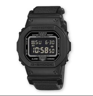 太子/銅鑼灣門市 CASIO 卡西歐 G-SHOCK DW-5600MNC 系列 黑色 DW-5600MNC-1 彈性布帶 FIDLOCK 磁扣數位錶 一年保養