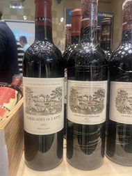 無論是82年傳奇 Lafite 拉菲，還是近年份佳釀，我們皆高價回收！即時報價，滿意再成交！