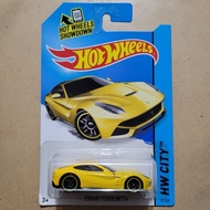 Hot Wheels Ferrari F12 Berlinetta Yellow Diecast Hotwheels Car HW City Ferrari Miniature Collection