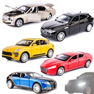 Skyhawk Alloy Car Model 1:32Open-Door Sports Car with Sound and LightSUVCar Model Collection Toy Gift Ornaments