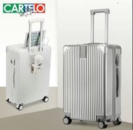 全新CARTELO28吋行李喼行李箱旅行喼旅行箱旅行必須品Luggage，優質行李箱，水杯架設計，充電接口設計