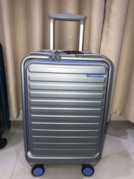 กระเป๋าล้อลาก Caggioni corporate  สีเงิน ขนาด 20 นิ้ว สีเงิน ของพรีเมียม