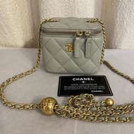 CHANEL 香奈兒 超級熱門金球盒子包  31開 灰绿色