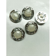 Online Buttons Silver Pearl 21mm 15 Tablets