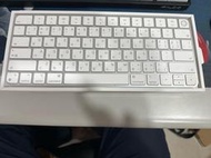 含 Touch ID 的巧控鍵盤，適用於配備 Apple 晶片的 Mac 機型 - 中文 (注音)