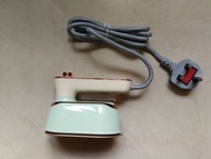全新輕便迷你蒸氣熨斗