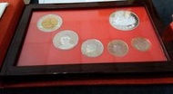 E251 民國90年蛇年生肖套幣 硬幣精鑄版 925銀章 重1/2盎斯 盒附說明書-附收據