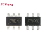 10pcs DW06D DW07D SOT-23-6 DW06 DW07 SOT23-6 SOT23 Two-in-one Lithium Battery Protection Power Chip 