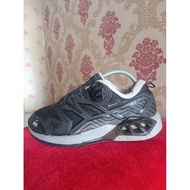 Original second hand branded K2 outdoor hiking sneakers