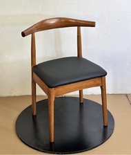 北歐實木牛角椅 Nordic style wooden horn chair Elton Chair