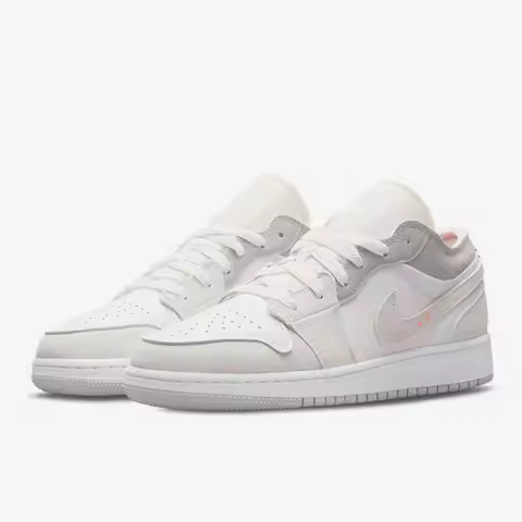 Nike Authentic Jordan 1 Low AJ1 Women's GS Youth Basketball Shoes DQ3727-100