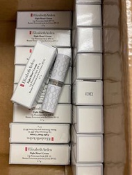 🌕 Elizabeth Arden 8小時潤澤唇膏