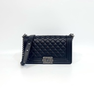 CHANEL黑銀荔枝牛皮BOY25側背包A67086