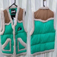 全新Coach 與 Schott N.Y.C. 的聯名款尼龍羽絨背心(原價41800元）