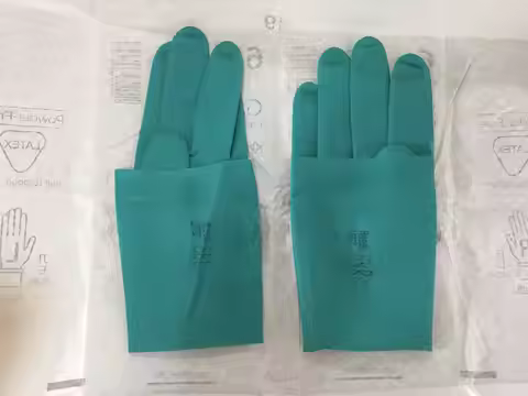 Ansell GAMMEX Latex Underglove ( 1 pair ) Latex, powder-free surgical green underglove for effortles