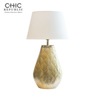 Chic Republic  โคมไฟตั้งโต๊ะ รุ่น EDDIE