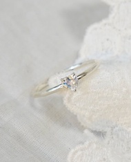 SV Heart ring Bluemoonstone 心形戒指 藍月光石