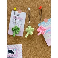 4-leaf clover keychain for hanging phones and lucky backpacks