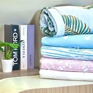 ผ้าห่ม6.5ฟุต แถมฟรีกระเป๋า! ผ้าห่มหนานุ่ม งานคละแบบคละลาย ผ้าห่ม กันหนาว ขนาดใหญ่ ห่มได้หลายคน P