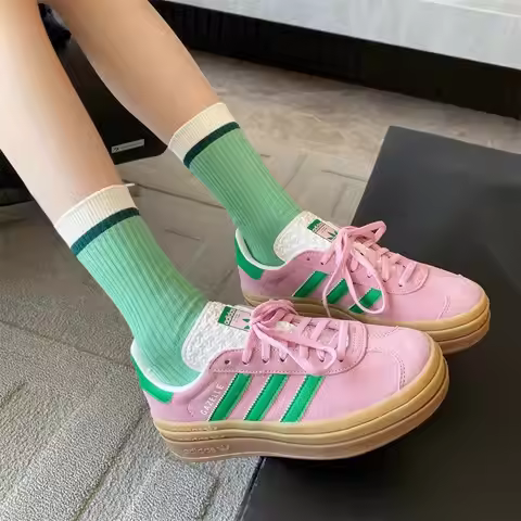 Adidas IE0420 Retro Ladies Suede Trainers Pink Green Gum Outsole Classic Three Stripes Lightweight C