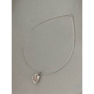 [Petal Collar] Petal Shape Like Flower Blooming Between the Neck Natural Pearl Like Flower Embellish