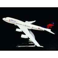 AIRPLANE MODEL - DELTA AIR LINES B747