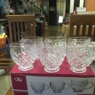 Set of 6 glass cups